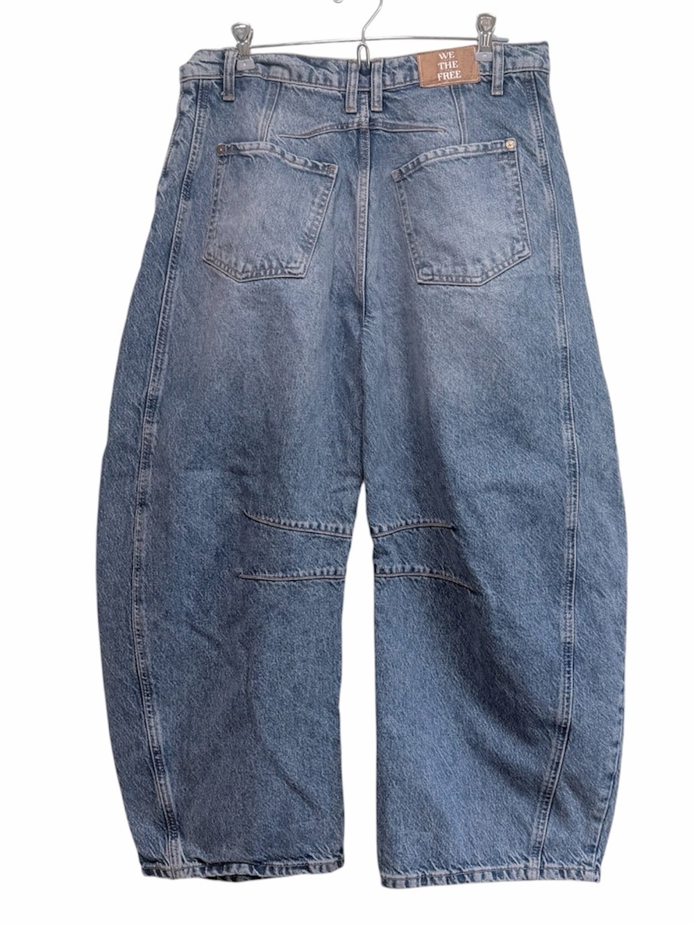 We The Free Good Luck Mid-Rise Barrel Jeans in Ultra Light Beam, size 29 - Picture 4 of 14